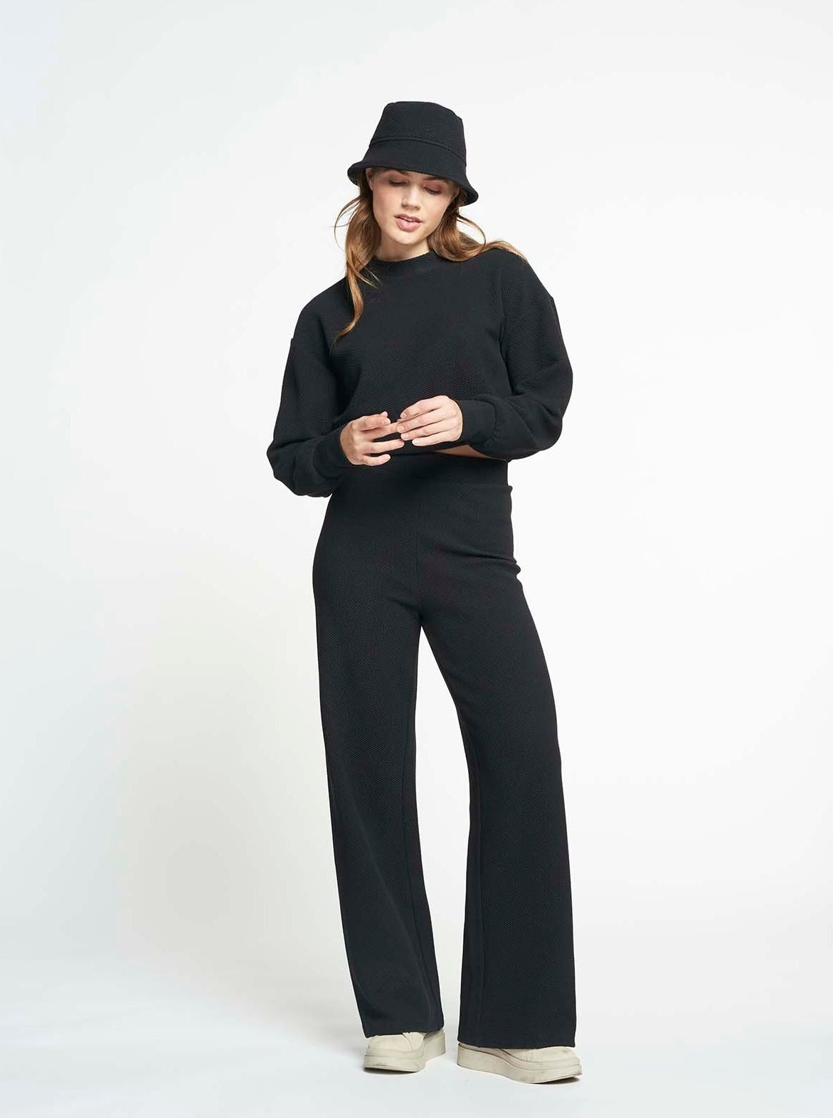 Moon Classic Flared Pant