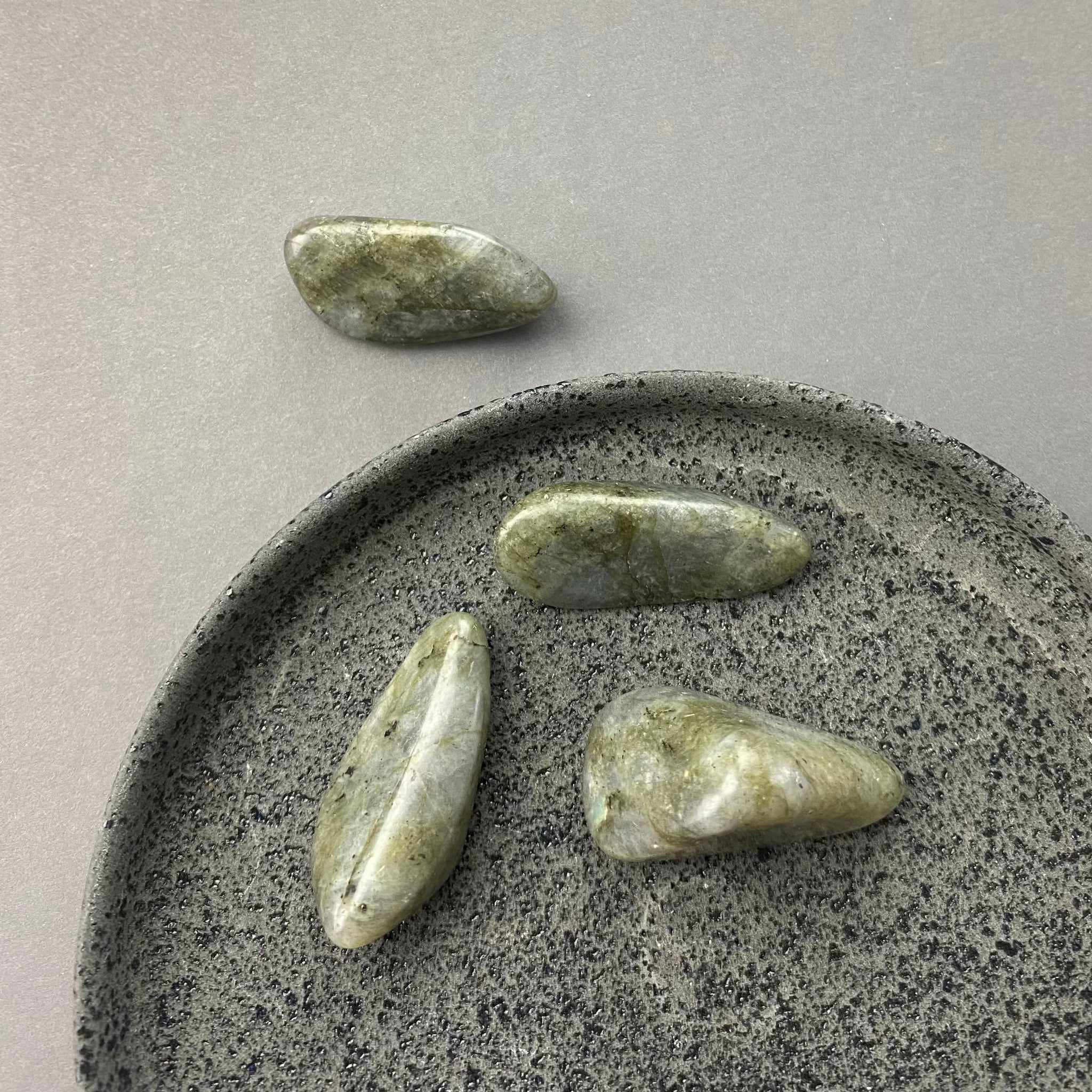 Labradorite | Tumbled Stone